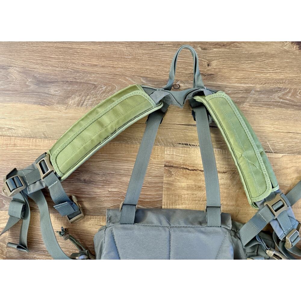 Nixie Rig Lightfighter Rig - Ranger Olive Green Chest Rig, GUC - Picture 10 of 16
